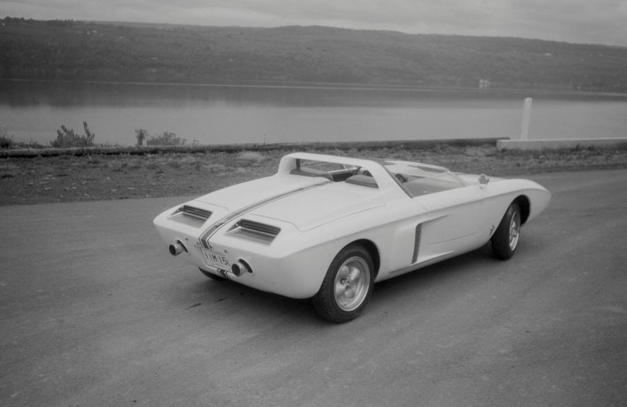 Ford Mustang Roadster Concept Car 1962 года  (фото 21 из 29)